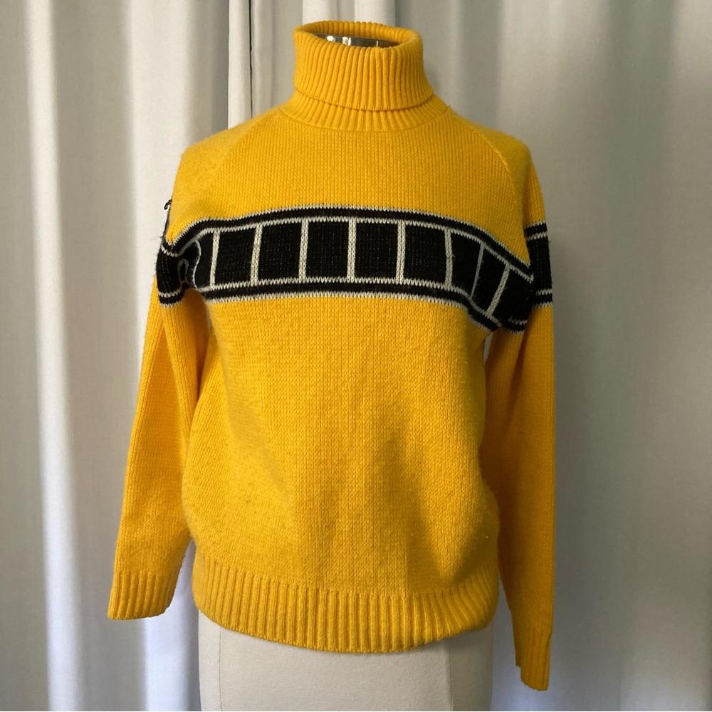 Vintage 70s Yamaha by Molly Yellow Turtleneck Acrylic Sweater